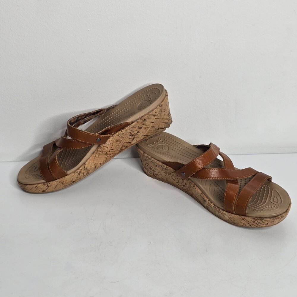 Crocs A Leigh Sandals Womens 9 Brown Tan Leather Wedge Strappy Open Toe Slip On - Picture 3 of 8